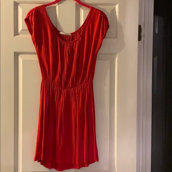 Red Dress - Picture 3 of 5